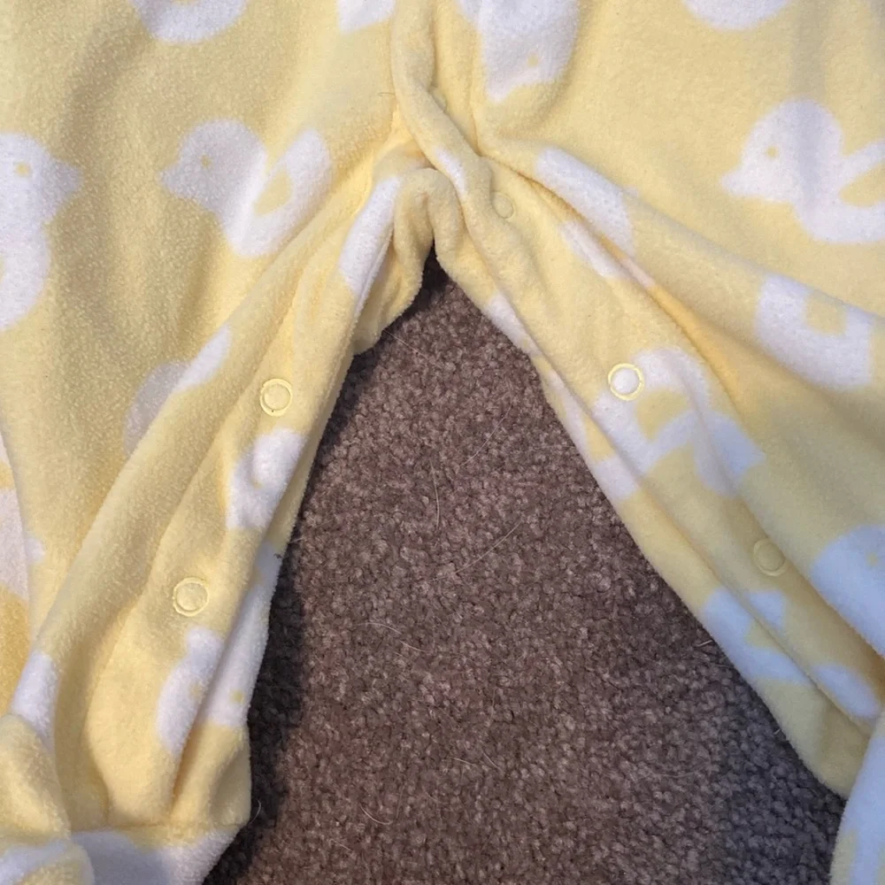 Carter’s Set of 2 Footie Pajama Sleepers / Playsuits Size 6 Months